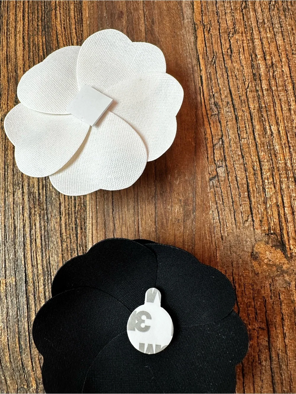 CHANEL classic camellia